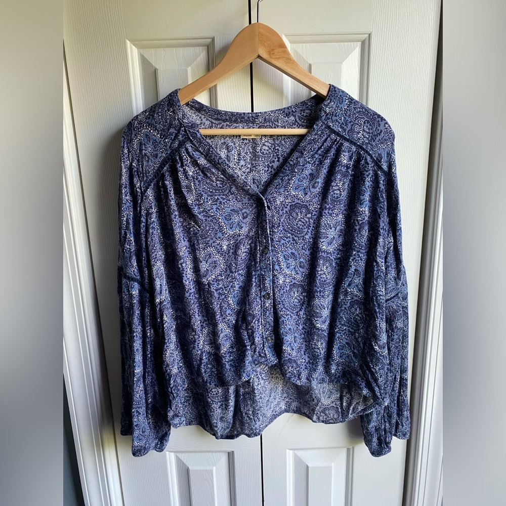 Hollister Womens Blue Floral Long Sleeve Button Up High-Low Shirt Size Medium
